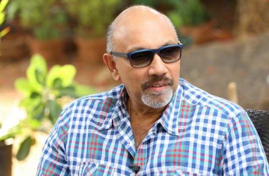 நடிக்க வரும்முன் சத்யராஜ் இந்த வேலை தான் செய்துகொண்டிருந்தாரா! பலருக்கும் தெரியாத தகவல்!!