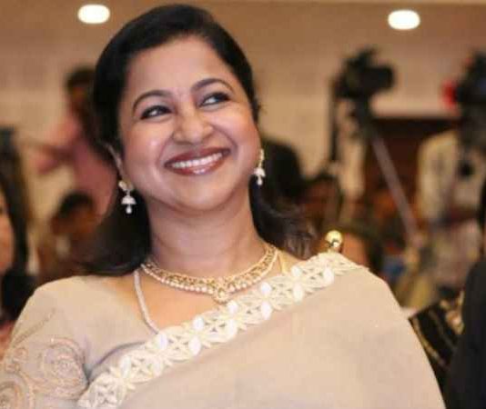போட்டிபோட்டு நடிகை ராதிகாவிற்கு வாழ்த்து கூறும் பிரபலங்கள்- ஏன் தெரியுமா?