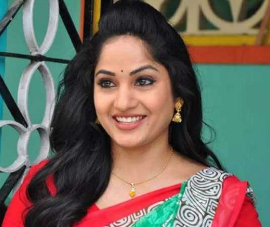 பிக்பாஸில் பங்கேற்கவும் அதை செய்ய வேண்டுமா? நடிகையின் பேட்டியால் பரபரப்பு