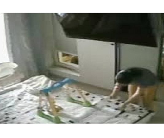 படுக்கையறையில் மூன்று ஆண்டுகளாக ரகசிய கமெரா… மனைவியை கண்காணித்த கணவருக்கு என்ன நடந்தது தெரியுமா?