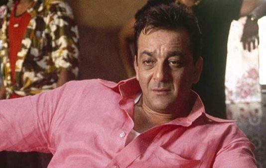 பெண்களை மயக்க கல்லறைக்கு அழைத்துச் செல்லும் நடிகர் சஞ்சய் தத்! 308 பெண்களுடன் இருந்தது அம்பலம்!!