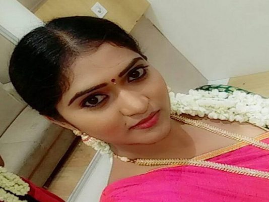 விஜய்யை பார்த்து திகைத்துப்போன பிரபல சீரியல் நடிகை! அந்த அழகான இளம்பெண் இவர் தான்
