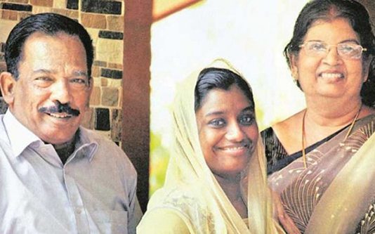 அன்று ஏழையின் மகள்…. இன்று பணக்கார வீட்டின் வளர்ப்பு மகள்: நாடு தாண்டி கவனம் ஈர்த்த உண்மை நிகழ்வு