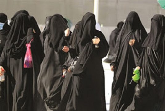 பூப்படைவதற்கு முன்னரே திருமணம் செய்துகொள்ளும் சவுதி பெண்கள்