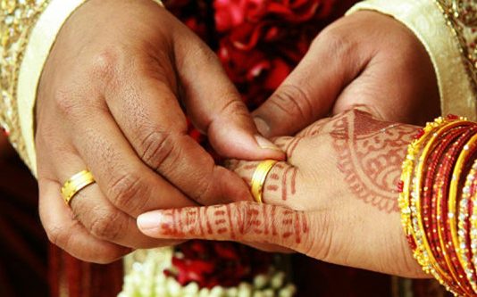 மாப்பிளை பிடிக்காததால் இளம் பெண் எடுத்த விபரீத முடிவு!!