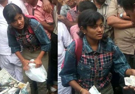 மீன் விற்று பிரபலமான கல்லூரி மாணவி : கேரள மக்களுக்காக செய்த நெகிழ்ச்சி செயல்!!