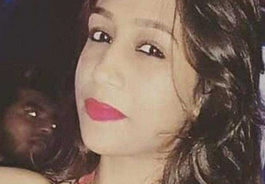 பட்டப்பகலில் இளம் பெண்ணை துடி துடிக்க குத்தி கொலை செய்த இளைஞன்!!