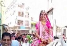 தங்க நகைகளை கழற்றி வீசி துறவறம் பூண்ட இளம்பெண்!!