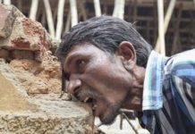 நாள் ஒன்றுக்கு மூன்று கிலோ மண் : ஒரு இளைஞரின் அன்றாட உணவு பட்டியல்!!