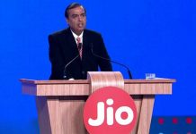 முகேஷ் அம்பானியின் ஒரு நாள் வருமானம் இத்தனை கோடியா? அப்பா தலையே சுத்திடும் போங்க!!