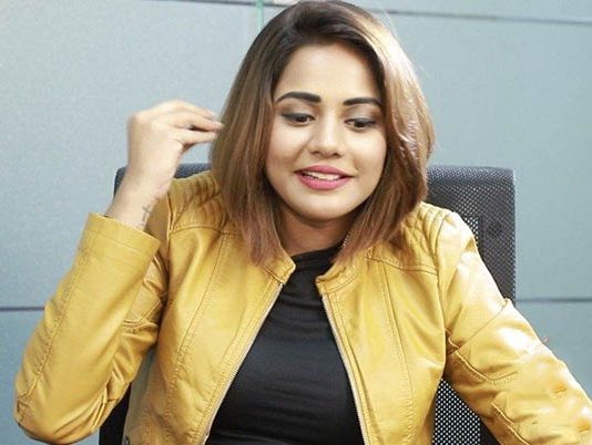 பல பேரை ஏமாற்றி சிறைக்கு சென்ற தனது காதலன் பற்றி ஐஸ்வர்யா கூறிய உண்மை தகவல்!!