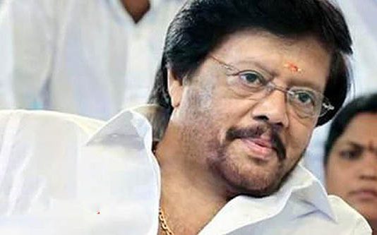 நள்ளிரவில் கதவை தட்டிய நடிகர் பிரசாந்தின் தந்தை : கதறிய இளம்பெண்!!