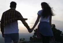 மகளை கர்ப்பமாக்கிவிட்டு அவருடனேயே ஓட்டம் பிடித்த தந்தை : கதறிய மனைவி!!