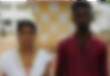 தந்தை பாலியல் தொல்லை கொடுக்கிறார் : கணவருடன் இளம்பெண் புகார் கொடுக்க வந்ததால் பரபரப்பு!!