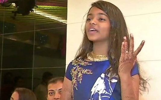 சொகுசு வாழ்க்கையை உதறிதள்ளிய 12 வயது சிறுமி : பல ஆயிரம் மைல்கள் நடந்தது ஏன்? நெகிழ்ச்சிப் பின்னணி!!