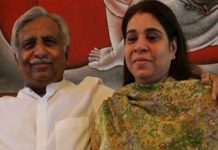 வெளிநாடு செல்லும் விமானத்தில் இருந்து அதிரடியாக இறக்கவிடப்பட்ட கணவன்-மனைவி : என்ன காரணம் தெரியுமா?