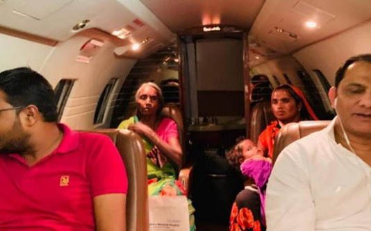 இரண்டரை வயது சிறுமியின் உயிரைக் காப்பாற்ற தனி விமானத்தை அனுப்பிய பிரபலம்!!