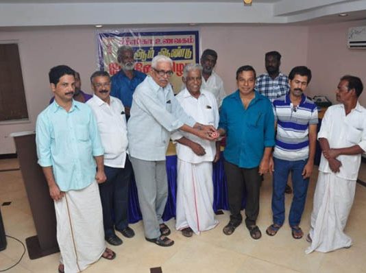 ஊழியர்களுக்கு தங்க மோதிரம்… நட்சத்திர ஹோட்டல்களில் விருந்து : நெகிழ வைக்கும் டீக் கடை உரிமையாளர்!!