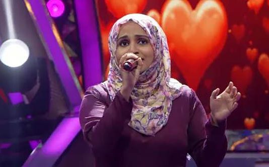 சூப்பர் சிங்கரில் பாடும் பெண்ணை கடும் வார்த்தைகளால் தாக்கிய நபர்கள் : மற்றொரு தரப்பில் குவியும் ஆதரவு!!