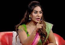 இந்த கட்சியில் இணையப்போகிறேன்.. தமிழக அரசியல் பற்றி ஸ்ரீரெட்டி அதிரடி பேச்சு!!