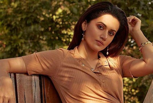 தங்கியிருந்த ஹோட்டலில் குடிபோதையில் நடிகை டாப்ஸி செய்த அட்ராசிட்டி!!