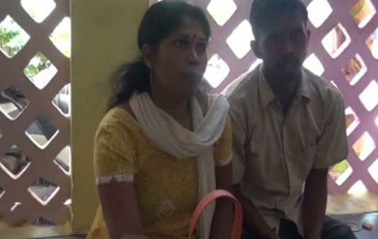 மாலையும் கழுத்துமாக நின்ற கணவன் : கோவிலுக்கு சென்ற மனைவிக்கு காத்திருந்த அதிர்ச்சி!!