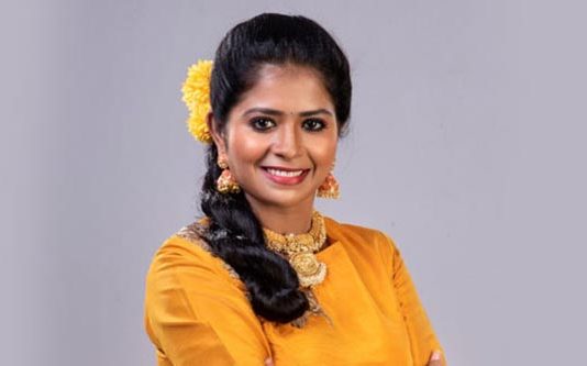 திருமணமான மதுமிதாவிடம் லவ் புரோபஸ் : பிக் பாஸில் தொடங்கிய சர்ச்சை!!