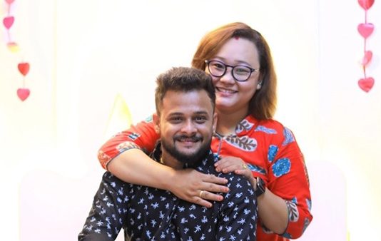 எங்களுக்குக் கல்யாணம் ஆகிடுச்சானு, நாங்களே கிள்ளிப் பார்த்துக்கிறோம் : தாபா – ரகு ஷேரிங்ஸ்!!