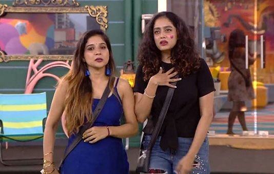 பிக்பாஸில் நெருக்கமாக இருந்த அபிராமி-சாக்ஷி இடையே ஏற்பட்ட விரிசல் : காரணம் இதுதான்!!