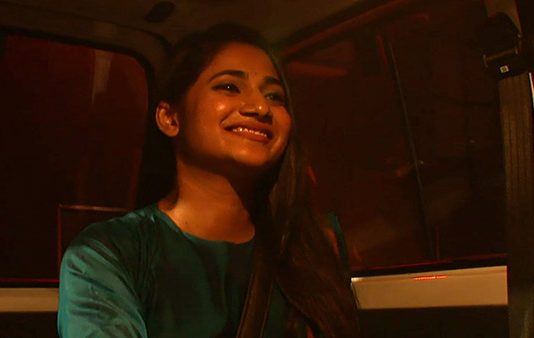 ஜெயிலுக்கு செல்லும் இரண்டு பிக்பாஸ் போட்டியாளர்கள் : கதறி அழுத லாஸ்லியா!!