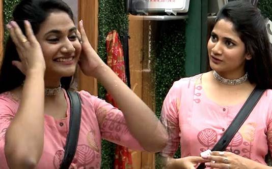 நீச்சல் குளத்தில் 2 ஆண் போட்டியாளர்களுடன் ஆட்டம் போட்ட லோஸ்லியா!!