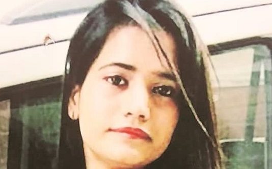 ஒரே கோத்திரத்தில் திருமணம் : கால்வாயில் ச டலமாக மீ ட்கப்பட்ட இளம்பெண்!!