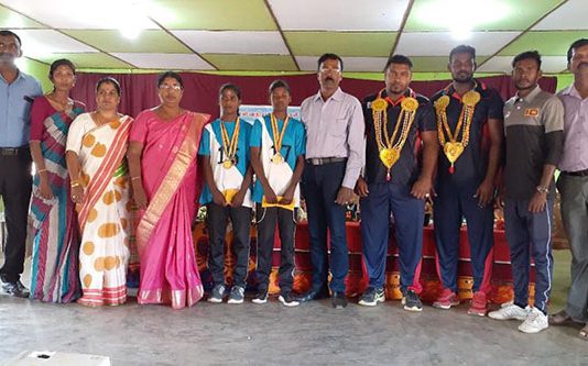 வவுனியா மாணவிகள் தேசிய மட்ட குத்துச்சண்டைப் போட்டியில் சாதனை!!