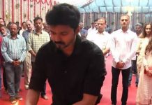 பூஜையுடன் துவங்கும் தளபதி 65 : செம மாஸ் அப்டேட்…!