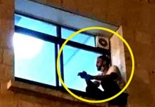 இ றந்த தாயை ஜன்னலில் அ மர்ந்து ஏ க்கத்துடன் பா ர்க்கும் ம கன்! இ தயத்தை க லங்கடி த்த பு கைப்படம்…. க டும் சோ கத்தில் பார்வையாளர்கள்!!