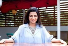 ஒரே புகைப்படத்தில் ரசிகர்களின் மனதை க வர்ந்த DD Latest புகைப்படம் !