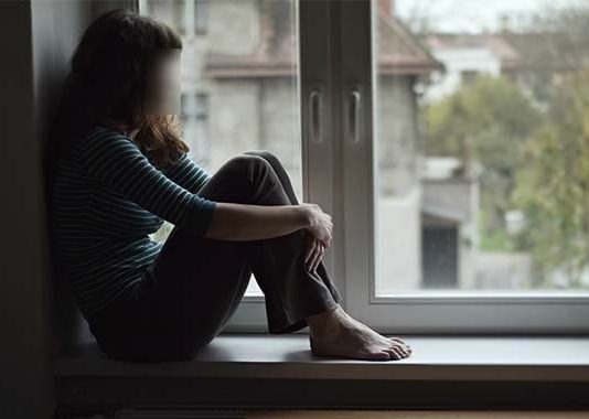 14 வயசுதான்.. த லி த் பெண்ணை.. 7 வருஷமாக.. லக்னோவை ப.த.ற வைத்த சம்பவம்!!