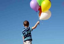 பலூனால் உ யி ரி ழ ந்த 4 வயது சி று வன்.. பெற்றோர்களே உஷார்!!