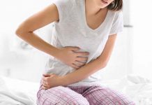 வ யி றுவலியால் து டி த்த இ ள ம்பெண்… அ று வைசி கி ச்சை செ ய் த ம ரு த்து வ ரு க்கு காத்திருந்த பே ர திர் ச்சி!!