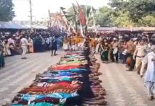 பெண்களின் முதுகில் நடந்து சென்று குழந்தை வரம் கொடுக்கும் சாமியார்களின்… அ திர்ச்சி வீடியோ!!