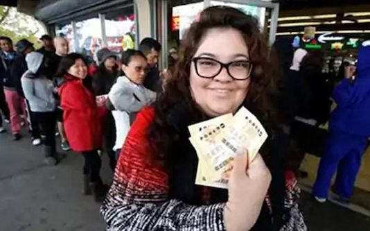 உலகில் எங்கு வசித்தாலும் நீங்கள் பெரும் கோடீஸ்வரர் ஆகலாம்! இதை செய்தால் போதும்.. முக்கிய நாட்டில் இருந்து வெளியான ஆச்சரிய அறிவிப்பு!!