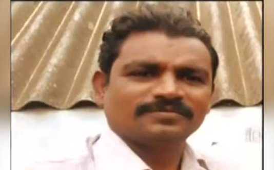 13 வ யது சி.று.மி யு டன் மா.ய.மா ன இ.ர.ண் டு தி ரு ம ண ம் செ ய் த 49 வ ய து ம த போ தக ர்! க த று ம் த ந் தை !!