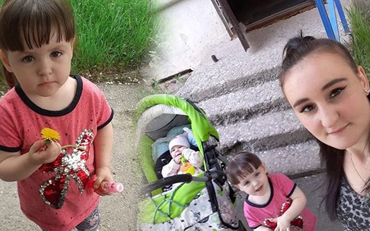 வீட்டுக்குள் ம து பான பா ர் ட்டி கொ ண் டாடி ய பெற்றோர்… வீட்டுக்கு வெளியே இ ற ந் து கி ட ந் த மகள்: நடந்தது என்ன?