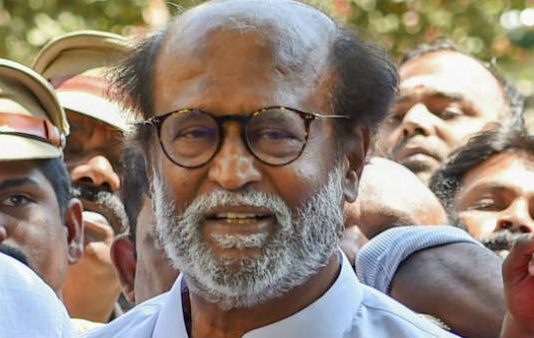 நடிகர் ரஜினிகாந்த் தொடங்கவுள்ள கட்சியின் பெயர் மற்றும் கொடி இப்படி தான் இருக்குமாம்..!!