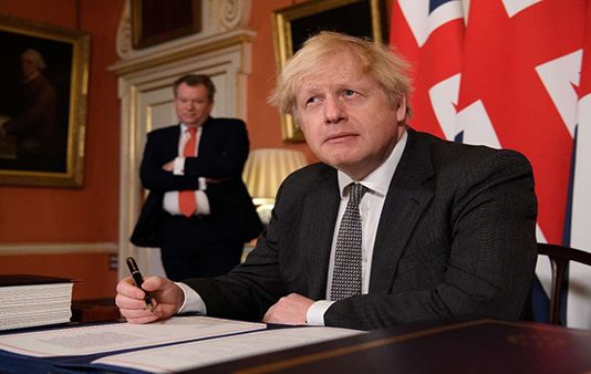 மீண்டும் தேசிய பூட்டுதலை அறிவிக்கும் நிலையில் பிரித்தானியா: முக்கிய முடிவை எடுக்கவுள்ள போரிஸ் ஜான்சன்!