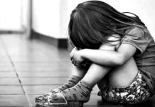 பெ ண் கு.ழ.ந்தைகளின் உ ட ம்பில் இருந்த கா.ய.ம்; வி.சா.ரி.த்த தாயின் இதயத்தில் இ ற ங்கிய இ.டி! வெளிவந்த தந்தை- மகன் கொ.டூ.ர.ர்.க.ளின் நா.சவே லை…!!