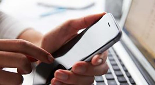 செல்போன் பயன்படுத்துவதை தந்தை க ண்டித்ததால், மகன் எடுத்த விபரீத முடிவு!!