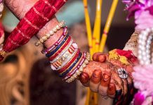 மேடைய சுத்தி வரப்போ திடீர்ன்னு மணப்பெண் எடுத்த முடிவு : அதிர்ந்து போன மாப்பிள்ளை!!