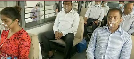 கொரோனா நோயாளிகளை காப்பாற்ற ஆக்சிஜன் பேருந்துகள் அறிமுகம்!