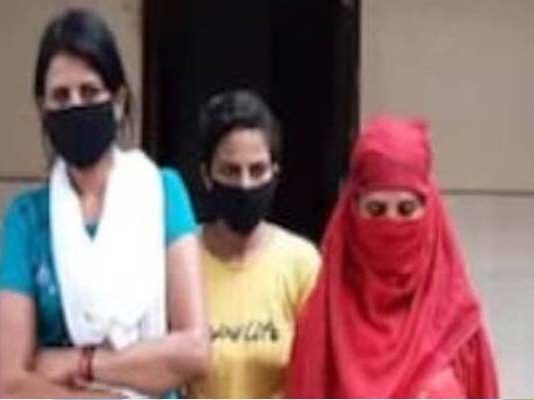 வயதான தாத்தாவை நி.ர்.வா.ணமாக நிற்க வைத்து நடந்த கொ.டு.மை! 3 பெண்களின் மு.க.ம்சுழிக்கும் மோ.ச.மான செயல்!!